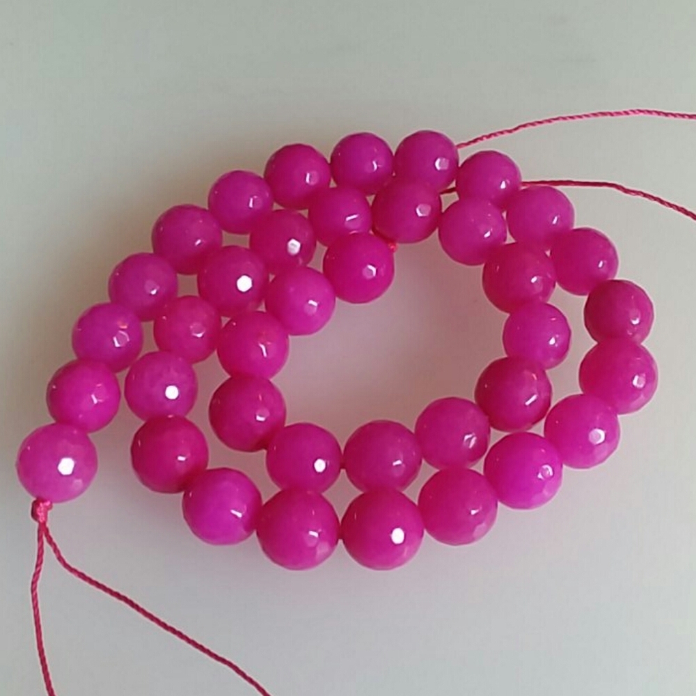 One Strand Chalcedony - Picture 1 of 2